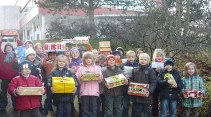 Haben ihre Kinderzimmer geplündert: Jungs und Mädchen aus Reutlinger Schulen.