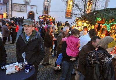 weihnachtsmarkt_betzingen_29.11.09_trinkhaus_3 (jpg)