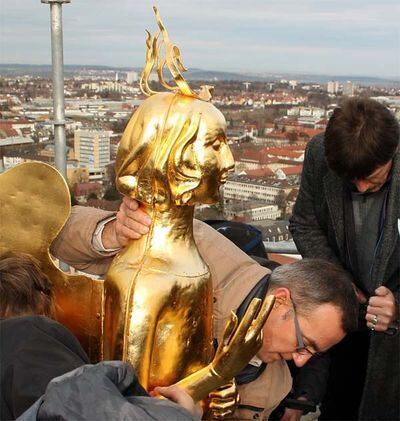 engel_marienkirche_wieder_oben_29.11.09_grossmann_2 (jpg)