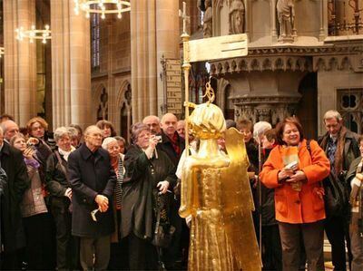 engel_marienkirche_wieder_oben_29.11.09_dahlhelm_1 (jpg)