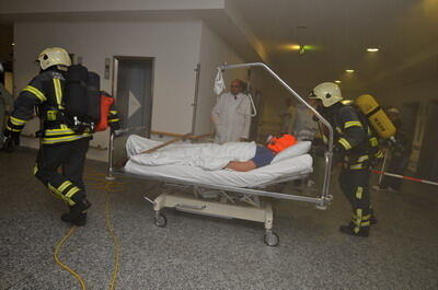 krankenhaus_feuerwehruebung_oktober_2009_18 (jpg)