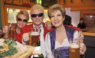 oktoberfest_heino_carolin_reiber (jpg)