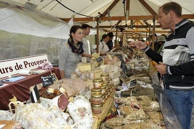 umbrisch_provenzalischer_markt_tuebingen_2009_18 (jpg)