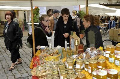 umbrisch_provenzalischer_markt_tuebingen_2009_14 (jpg)