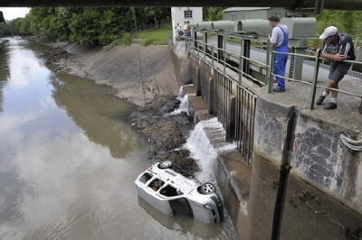 autobergung_kfurt_juli2009_4 (jpg)