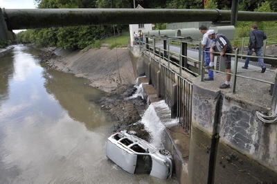 autobergung_kfurt_juli2009_5 (jpg)