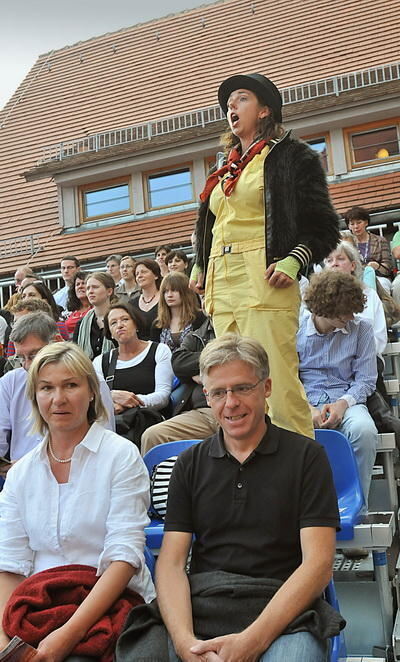 theatersommer_gomaringen_2009_valpone_trinkhaus__39 (jpg)