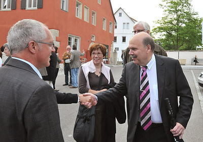 theatersommer_gomaringen_2009_valpone_trinkhaus__25 (jpg)