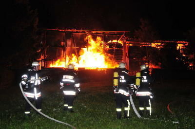 grossbrand_jettenburg_lagerhalle_juni2009 (jpg)