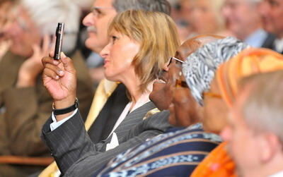 3_desmond_tutu_tuebingen_2009_trinkhaus_23 (jpg)