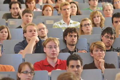 muentefering_tuebingen_juni_2009_trinkhaus_7 (jpg)