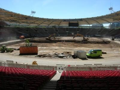 umbau_mercedes_benz_arena_juni_2009_2 (JPG)