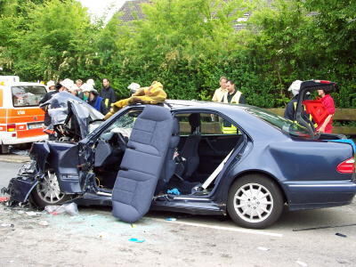 unfall_nehren_nordring_mai2009_8 (jpg)