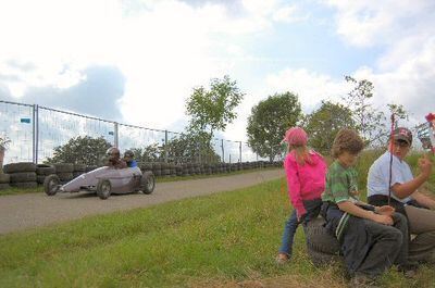 seifenkisten_und_bobbycar_rennen_wuertingen_27.06.09_pfisterer_14 (jpg)