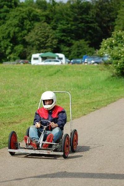 seifenkisten_und_bobbycar_rennen_wuertingen_27.06.09_pfisterer_16 (jpg)