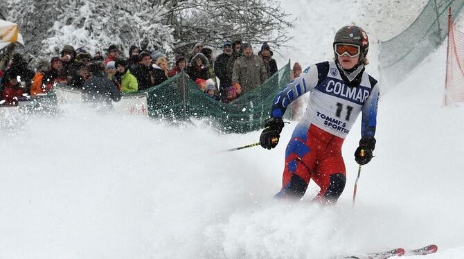 Spannende Rennen und jede Menge Schnee beim Sternbergpokal in Gomadingen.