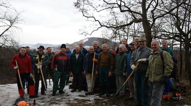 Aktiv für Natur und die Kulturlandschaft auf dem Florian sind die Mitglieder des Schwäbischen Albvereins jedes Jahr. FOTO: BECKE