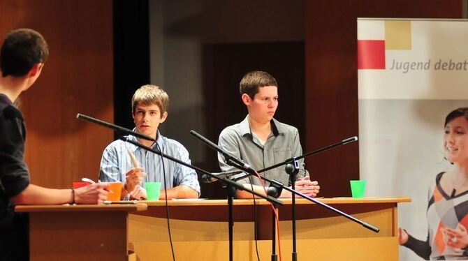 Hart erkämpfter Erfolg: Micha Deutschmann vom Karl-von-Frisch-Gymnasium (zweiter von rechts) fährt im April als Mittelstufen-Sie