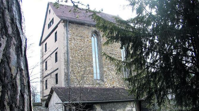 Die ehemalige Klosterkirche muss mit einer Fluchttreppe ausgestattet werden, was ihr Erscheinungsbild wohl nicht positiv beeinfl