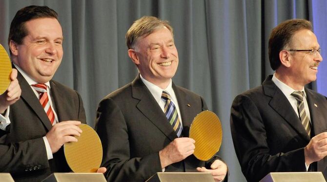 Der baden-württembergische Ministerpräsident Stefan Mappus, Bundespräsident Horst Köhler und der Vorsitzende der Geschäftsführun