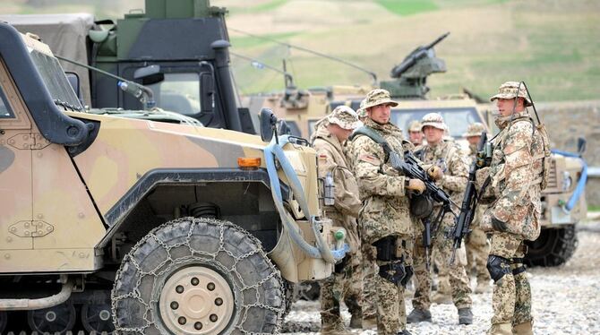 Trotz der Trauer geht im Bundeswehr Feldlager Feisabad der Dienst weiter.