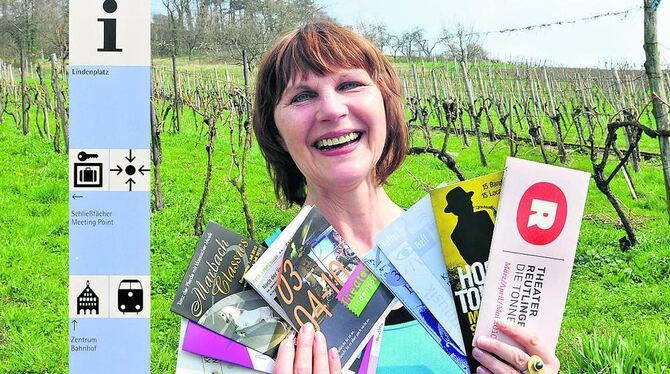 Marion Borchers weiß Bescheid, hilft in vielen Lebenslagen, erstellt ihre eigenen Erhebungen rund um den Fabrikverkauf und hat g