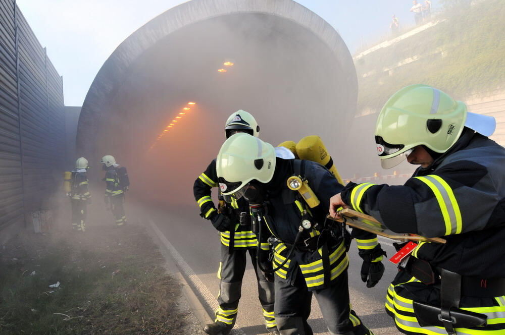 Übung der Rettungsdienste im Ursulabergtunnel