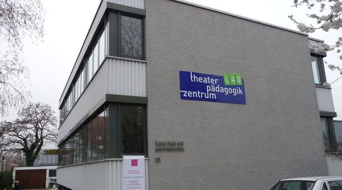 Die Theaterpädagogen präsentieren sich am neuen Standort und mit neuem Logo. FOTO: PR