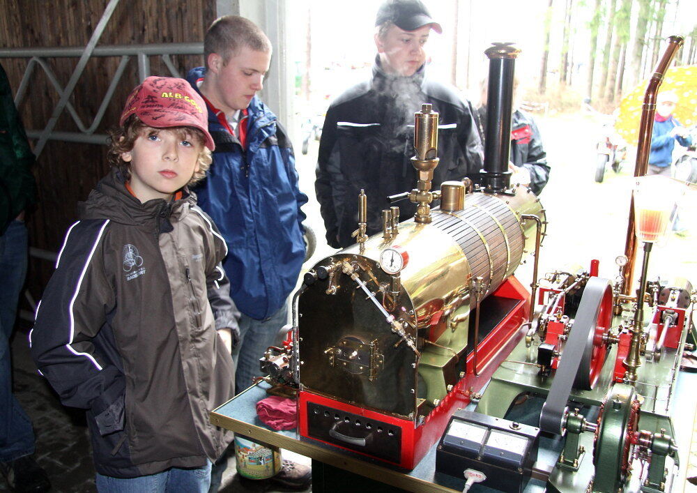 alb_oldtimertreffen_dottingen_2010_25 (JPG)