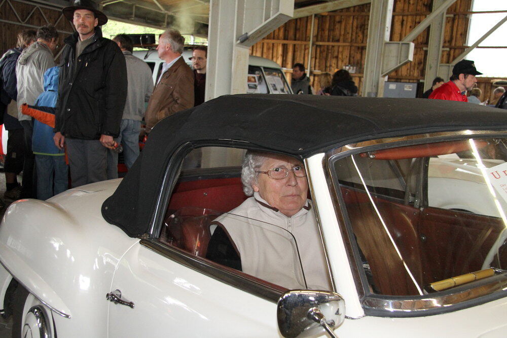 alb_oldtimertreffen_dottingen_2010_14 (JPG)