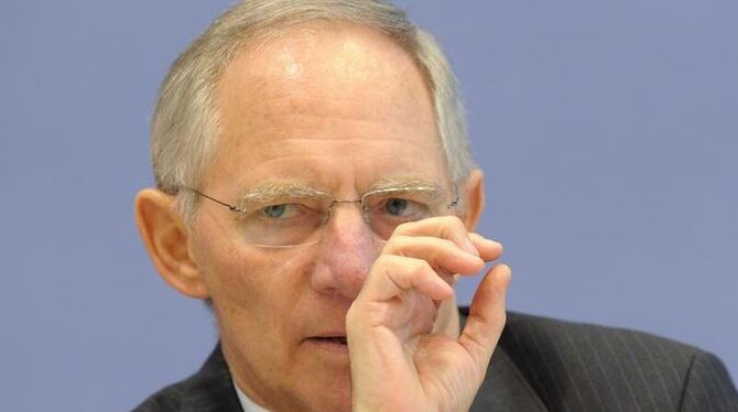 Bundesfinanzminister Wolfgang Schäuble (CDU) hält das Sparpaket der Bundesregierung für maßvoll.