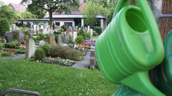 Auf dem Mittelstädter Friedhof sollen die Bestattungszeiten geändert werden. FOTO: LEISTER