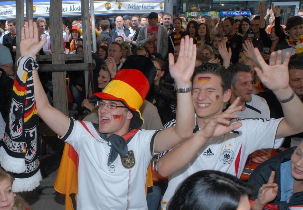 WM 2010 Deutschland - Australien Markthalle