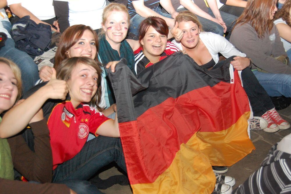 WM 2010 Deutschland - Australien Kelternplatz