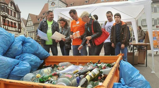 »Nur Flaschen zerdeppern Flaschen«, meinen die TBR und machen auf ein typisches WM-Problem aufmerksam. FOTO: TRINKHAUS