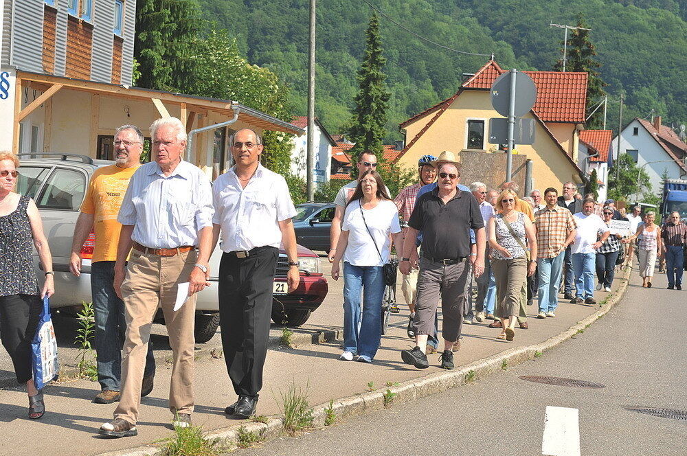 Lichtensteiner demonstrieren gegen Verkehrschaos