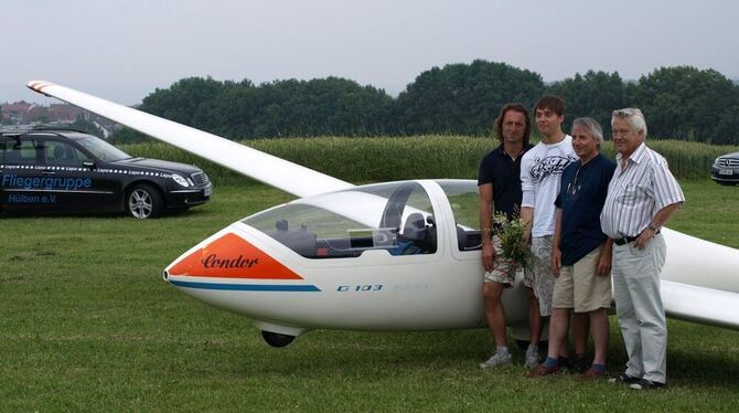 Überflieger mit Bodenhaftung und viel Gefühl im Hosenboden: Michael Buck (links), Benjamin Wurster, Karl Hartmann und Helmut Sch