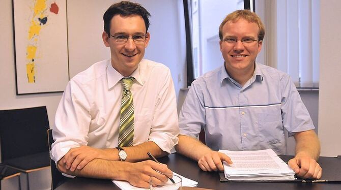 Setzen sich für einen »neuen« SSV Reutlingen ein: Dr. Karsten Amann (links) und Jonas Eberle. FOTO: TRINKHAUS