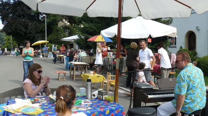 Kultur und Kaffeeklatsch: In der Aaraustraße verband sich beides. FOTO: SOL