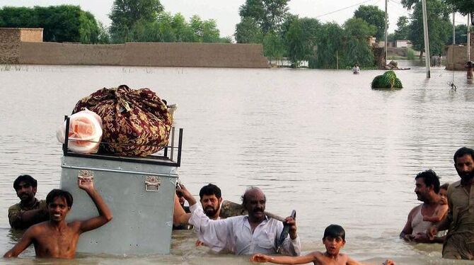 Mehr als 1500 Tote werden in Pakistan befürchtet.