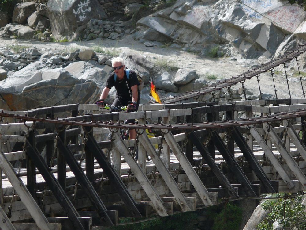 Neue Bilder aus Pakistan schickten uns am 24.08. Jürgen Straub und Gabi Schneider. FOTO: PR