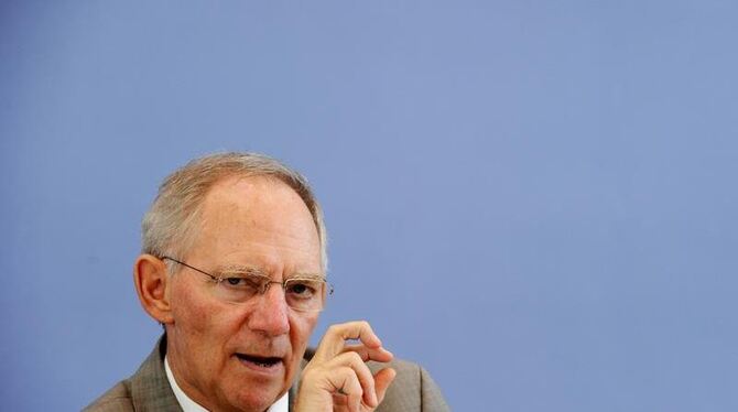 Wolfgang Schäuble: »Es macht keinen Sinn, Bürger und Unternehmen alle paar Wochen mit neuen Verlautbarungen zu verunsichern.«