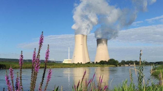 Das Kernkraftwerk Grohnde an der Weser nahe Hameln. 