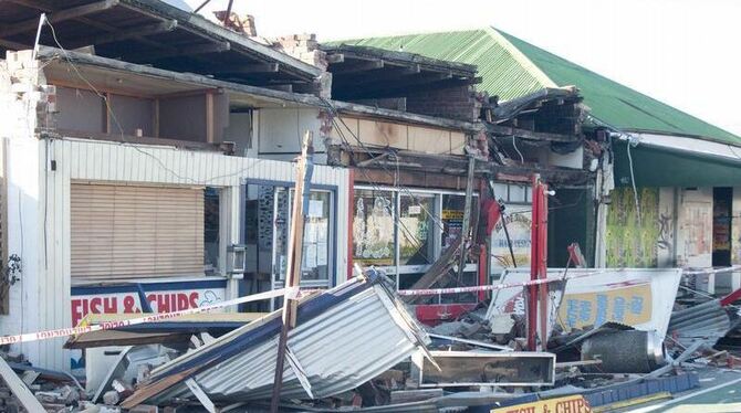 Nach dem schweren Erdbeben in Christchurch ist die Stadt von weiteren Nachbeben erschüttert worden.