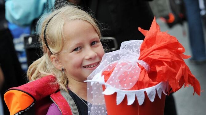 Für frisch eingeschulte Kinder beginnt ein neuer Lebensabschnitt.  FOTO: DPA