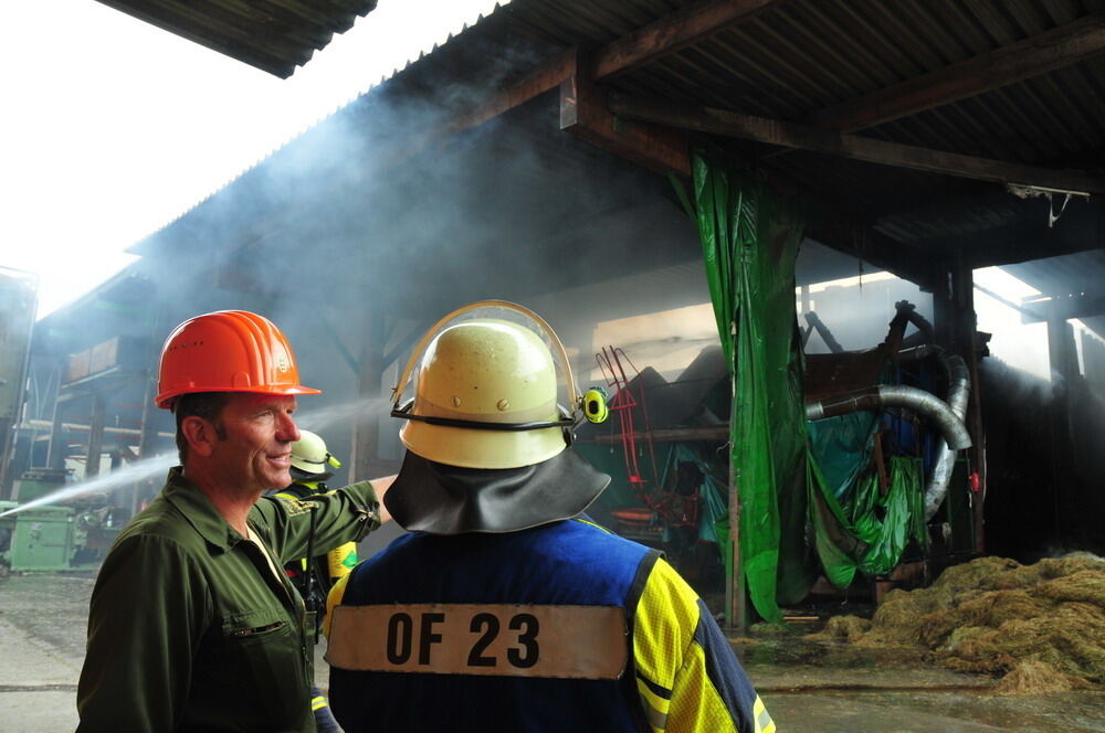 Großbrand in Ofterdinger Heulager