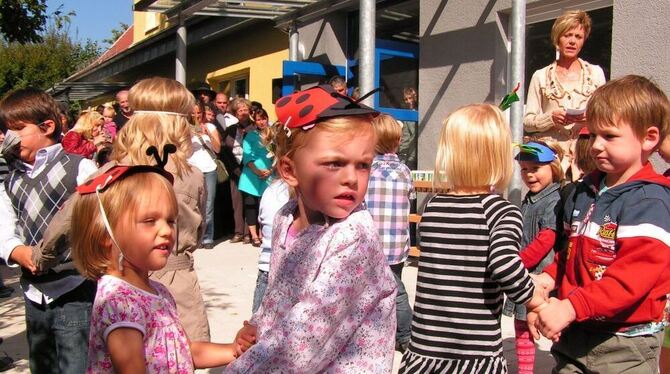 Die Kinder fühlten sich pudelwohl im neuen alten Kindergarten.  FOTO: WEBER