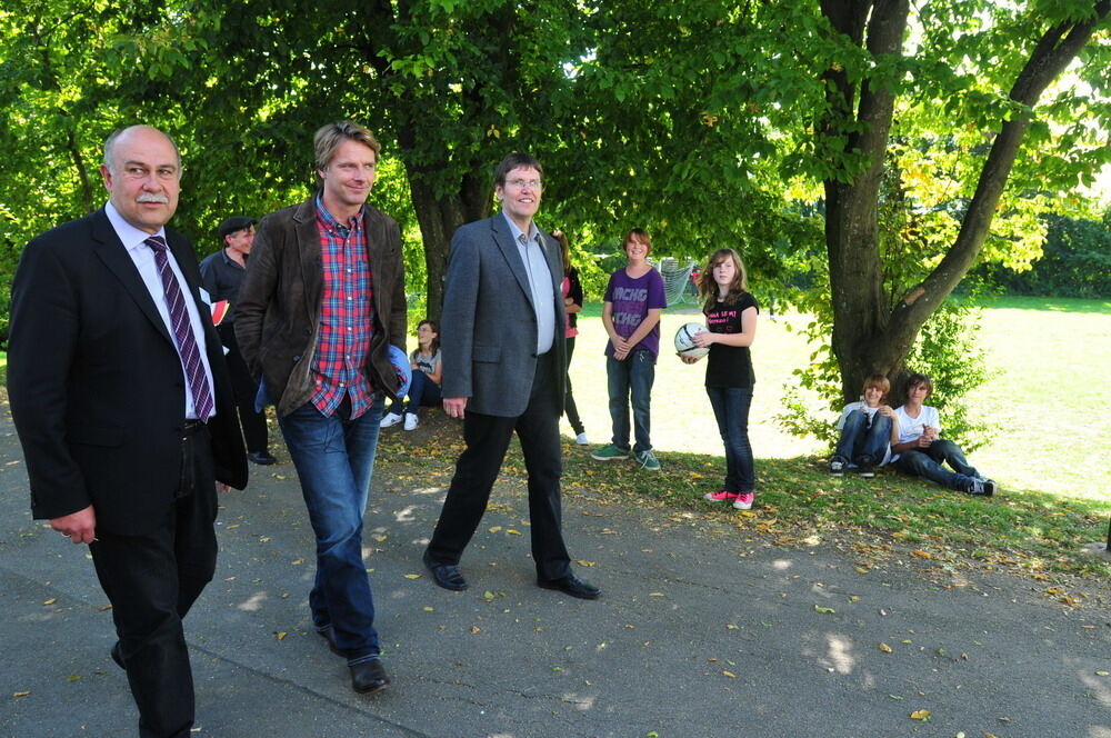 Jörg Pilawa zu Besuch in Mössingen Foto: Meyer