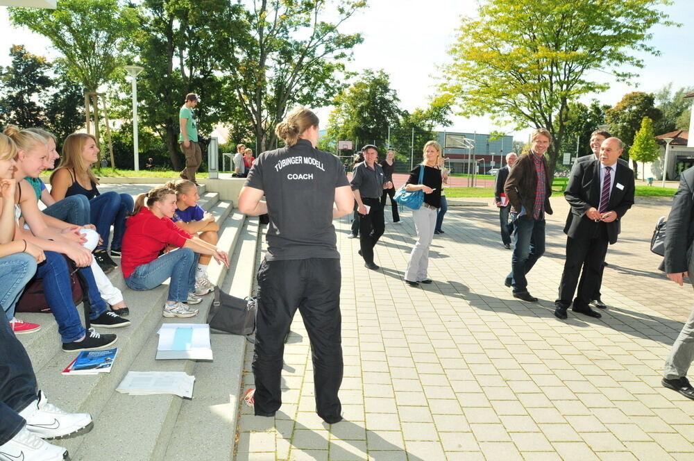 Jörg Pilawa zu Besuch in Mössingen Foto: Meyer