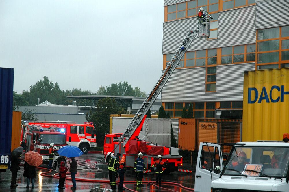 Jugendfeuerwehr und Jugendrotkreuz bei ihrer Großübung